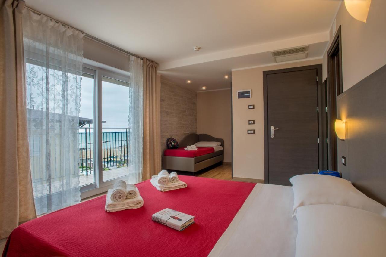 Hotel London Cattolica Exteriér fotografie