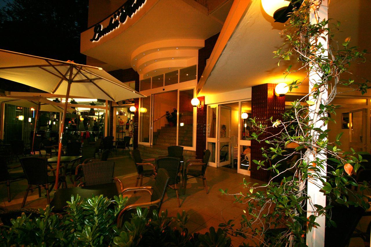 Hotel London Cattolica Exteriér fotografie